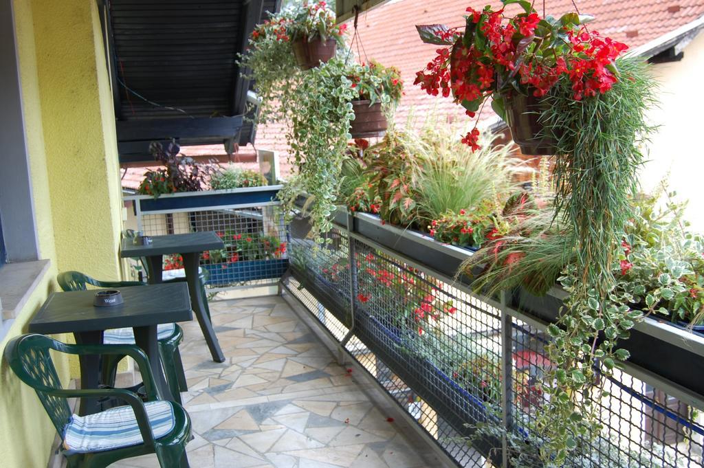 Rooms Hisa Divino Ptuj Exterior foto