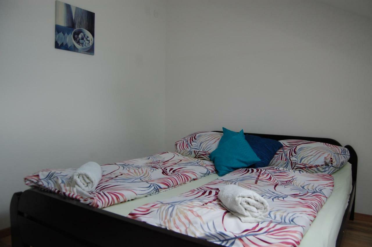 Rooms Hisa Divino Ptuj Exterior foto